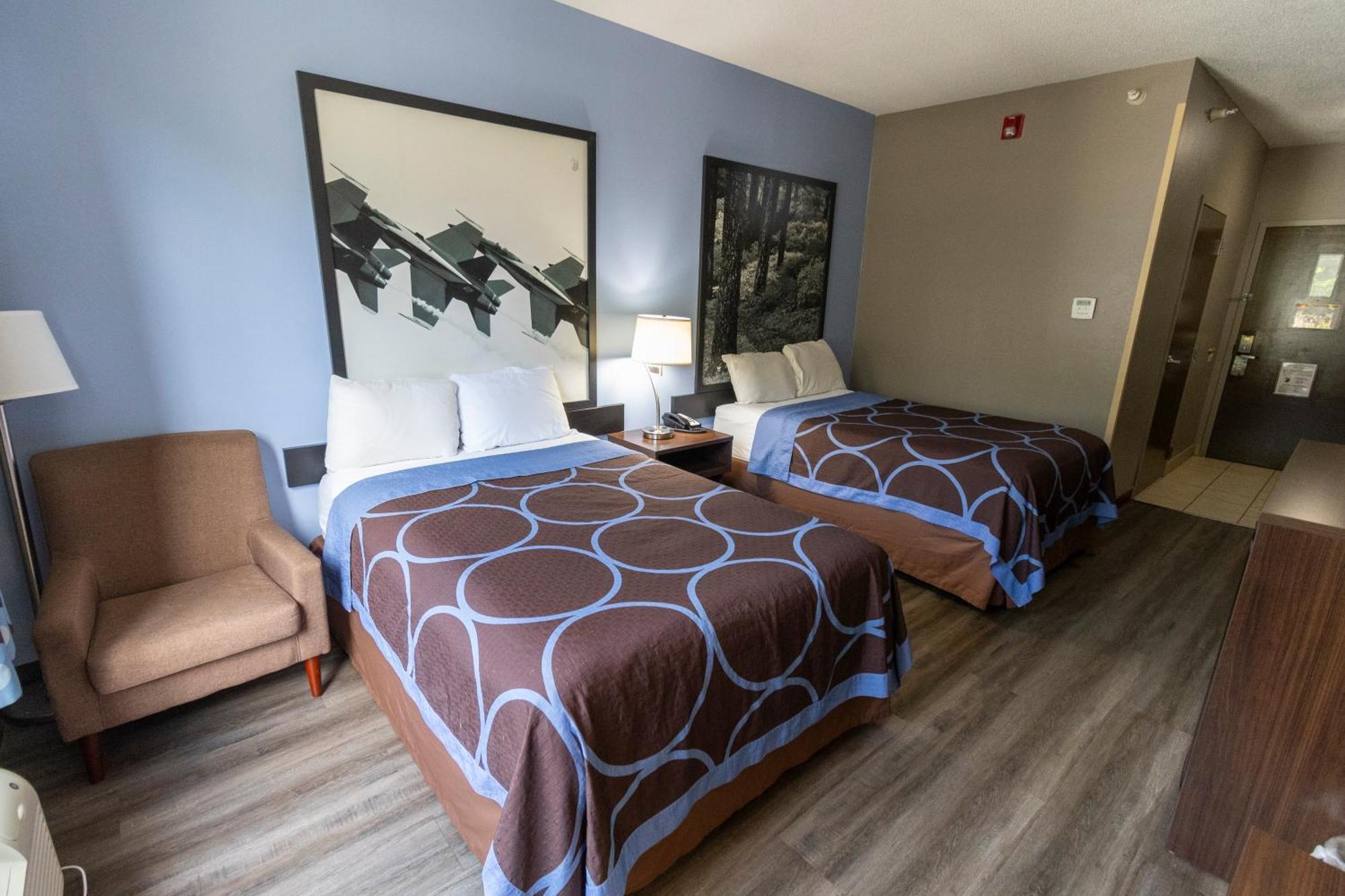 Super 8 By Wyndham Smithfield-Selma Hotel Ngoại thất bức ảnh